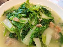 油渣杭白菜-川流不息·地道川菜·小龙虾(松东路店)