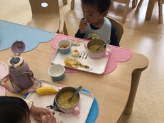 -戊辰亲子游泳俱乐部