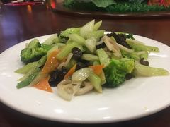 -满龙源餐厅(南十马路店)