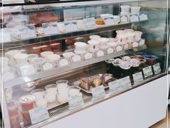 面包甜点陈列柜-三元梅园(劲松店)
