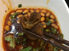 -烧哥美蛙肥肠鱼火锅·十五年社区店