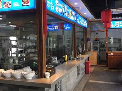 -亿诣蝎府炸酱面羊蝎子火锅(酷车小镇店)