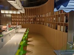 -涨巢·潮玩水疗局