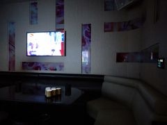 大包-K+PARTY连锁KTV(盈锋广场店)