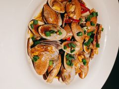 -大头虾越式风味餐厅(光明广场店)