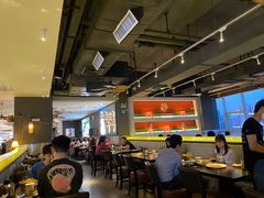 大堂-大头虾越式风味餐厅(光明广场店)