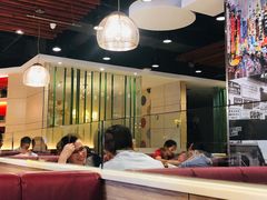 大堂-粤仔湾砂锅粥(广益哥伦布店)