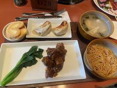 -上海前滩香格里拉大酒店