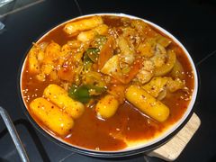 鱼饼炒年糕-博欧姆新派韩国料理·炸鸡(艾尚店)