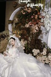 点击看大图 -Renee芮亦婚纱