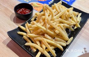 Rock 'n' Roll Creamy Fries