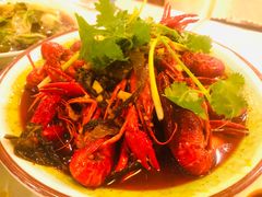 酸菜小龙虾-阿胖龙虾小海鲜(宁国南路总店)