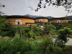 -初溪土楼群