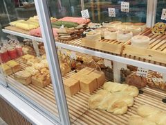 -焙丽拾光(麦凯乐直营店)