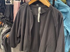 -lululemon(比斯特购物村店)