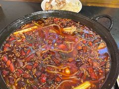 -鸿顺老铁锅美蛙鱼府(解放碑店)