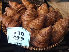 大牛角-红跑车(朝晖店)