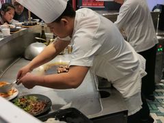 -hallch 好吃餐厅(全运村中央广场店)