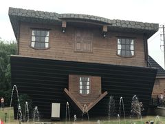 -金山农民画村-枫泾波兰倒置屋