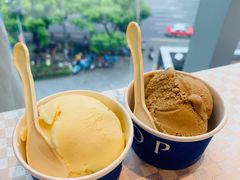 榴莲冰淇淋-望乡楼上海菜(日月光店)