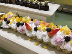 -华邑酒店·鲜艳全日自助餐厅