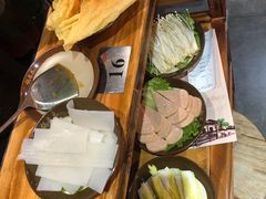 -锅来乐地锅鸡(安亭店)