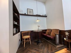 -Café Monson