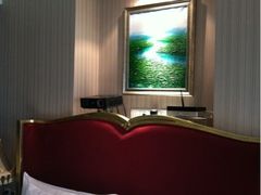 床头投影-厦门泰谷酒店(中山路镇海路地铁站店)