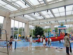 -三岔湖环球融创天堂洲际酒店水乐园
