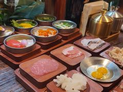-银米·云南传统过桥米线(双廊黑金冠店)