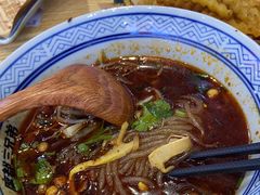 -魔都三兄弟酸辣粉·蘸卤炸串(虹桥万科店)