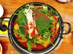 -喇喇排骨火锅·传统韩式脊骨汤(望京西园总店)