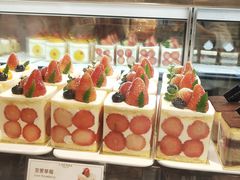 -罗森尼娜(德思勤店)
