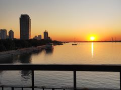 -人民防洪胜利纪念塔