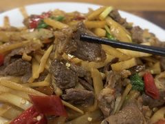 -牛八宝桂林米粉(八里庄店)