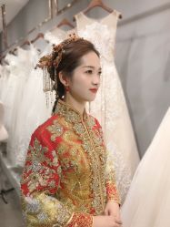 -艾米丽婚纱礼服