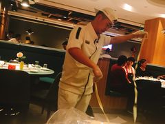 现场表演抻面-海底捞火锅(万丰桥店)