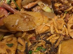 -红渡小香·牛肉麻辣香锅(车站南路店)