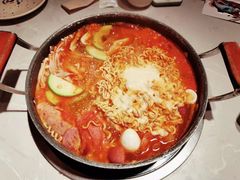 部队年糕火锅-七八冷面·延边朝鲜族美食(欢乐谷店)
