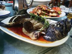 -四川小胡子海鲜(丁村万人海鲜广场店)