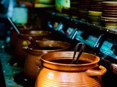 -董哥山城碗碗香(美专校街店)