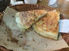 特色葱花饼-都江堰石锅鱼
