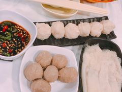 竹荪-鲜入围煮花胶鸡海鲜火锅