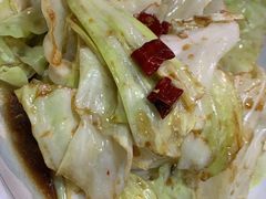 手撕包菜-昱龙大盆牛蛙馆(三兴街总店)