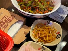 -富正毅三下锅·湘西韵味(天门山索道店)