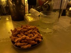 -Mx.cocktail bar