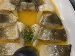 鸡油花雕蒸生态大黄鱼-麟1929(外滩店)