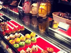 -Salon de The de Joel Robuchon(外滩18号店)