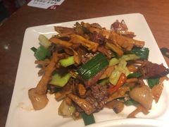 腊肉炒笋-黑鸡小馆(金源店)