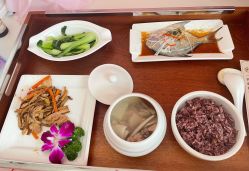 -梓爱月子中心(花都店)